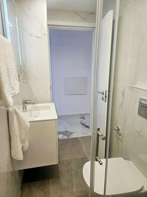 Deluxe Apartment بافوس المظهر الخارجي الصورة